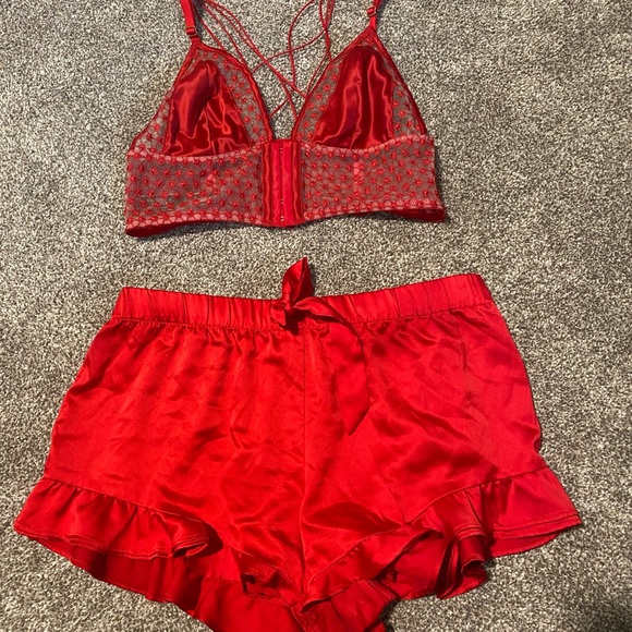 Victoria Secret Silky Sexy Set - Picture 1 of 7